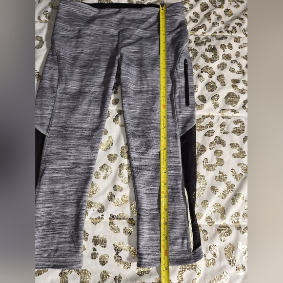 Lululemon Athletica Run Runner Crop Grey Capri Leggings Tights Womens Small 6 - Picture 11 of 12